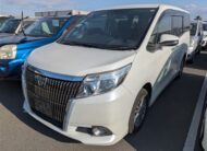 2017 TOYOTA ESQUIRE