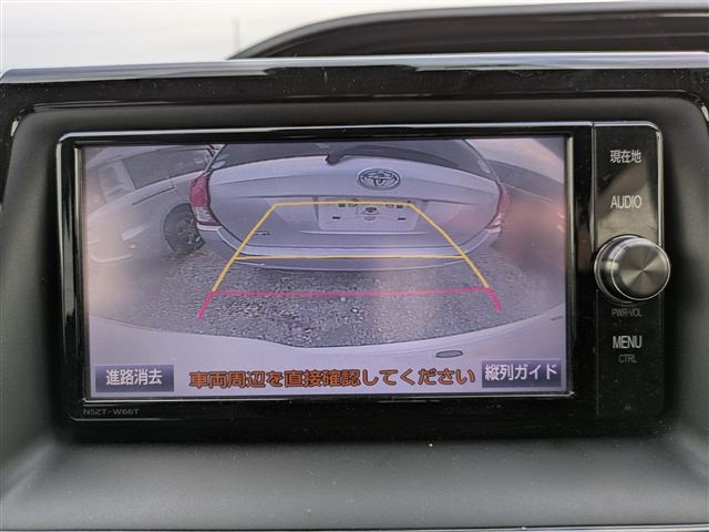 2017 TOYOTA ESQUIRE