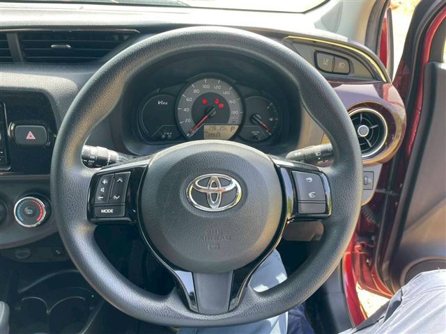 2017 TOYOTA VITZ