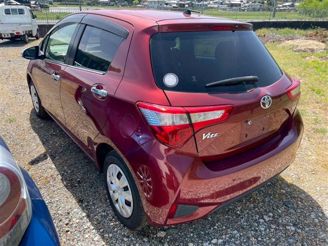 2017 TOYOTA VITZ