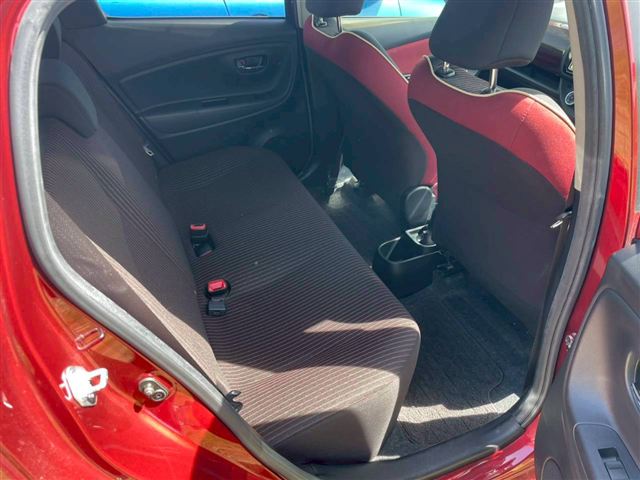 2017 TOYOTA VITZ