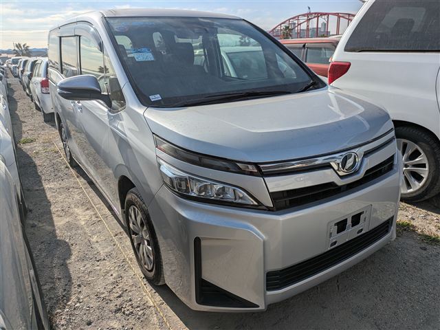 2020 TOYOTA VOXY
