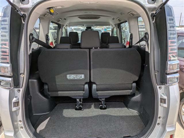 2020 TOYOTA VOXY