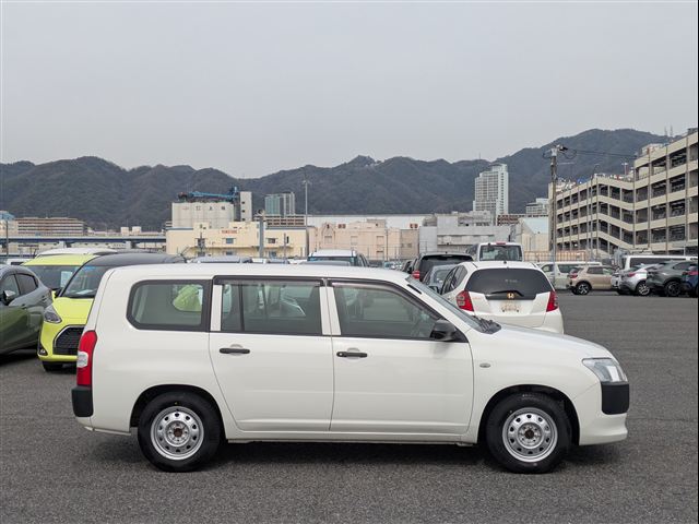 2021 TOYOTA PROBOX HV