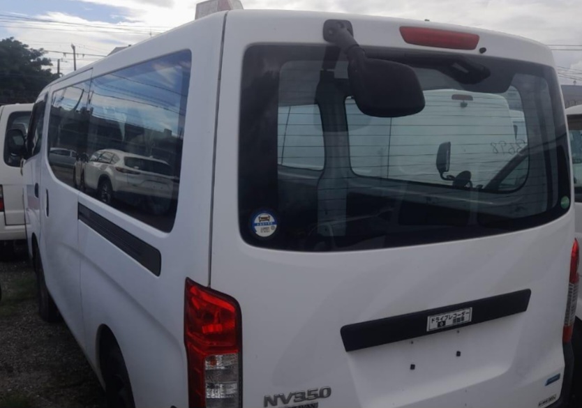 2015 NISSAN NV350 CARAVAN