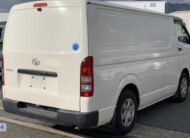 2017 TAYOTA HIACE