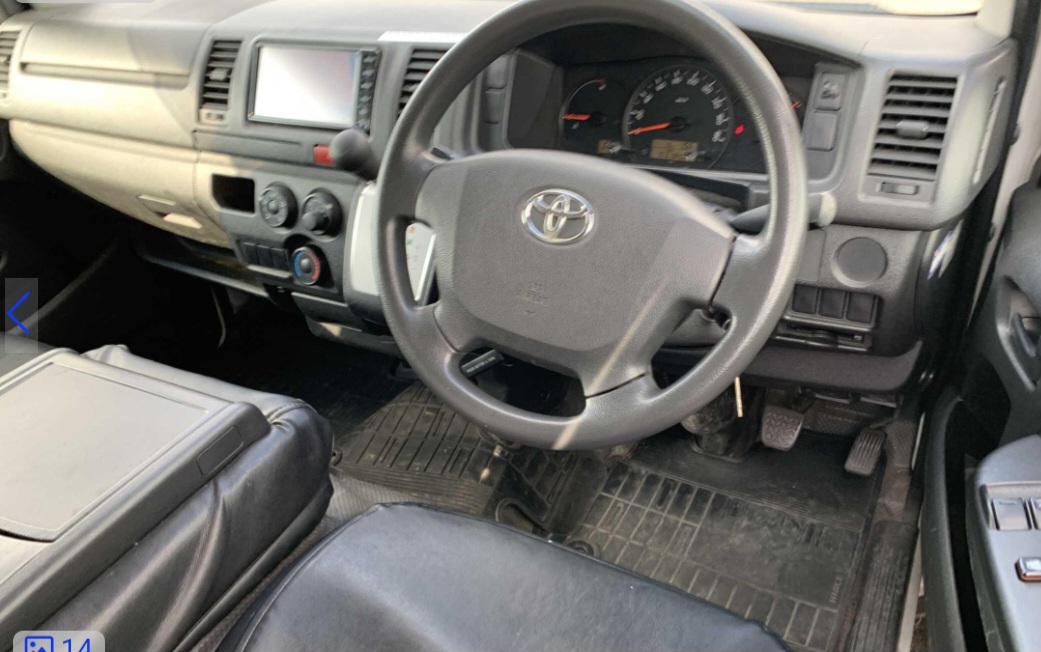 2017 TAYOTA HIACE