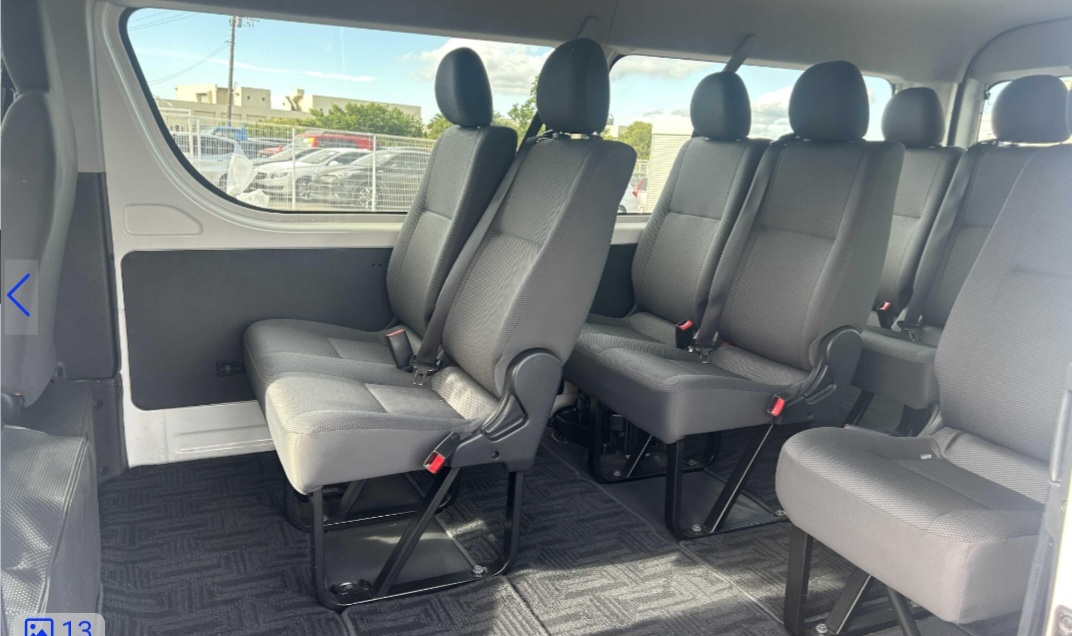 2018 TAYOTA HIACE WAGON