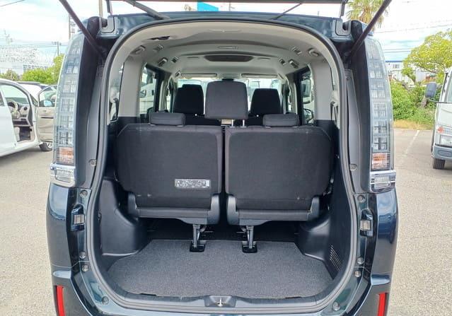2017 TOYOTA VOXY