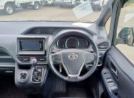 2017 TOYOTA VOXY