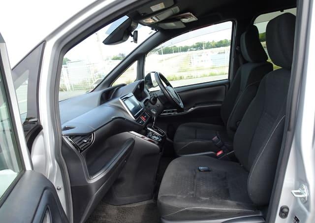 2017 TOYOTA VOXY