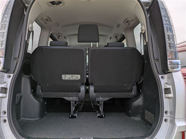 2016 TOYOTA VOXY